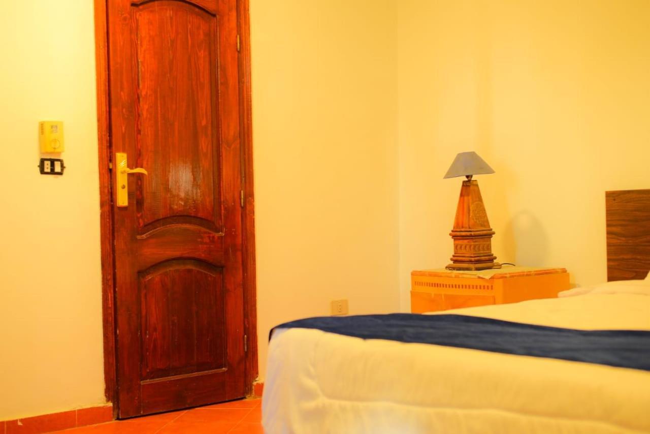 Sofia Guest House Луксор Екстериор снимка
